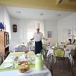 Nocleg ze śniadaniem Dom Gościnny Marina Dźwirzyno