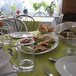 Dom Gościnny Marina *