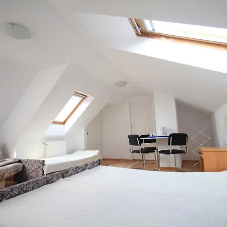 Marina ベッド・アンド・ブレックファスト ジビジノ