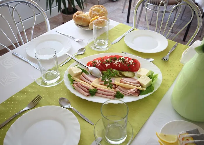 Marina Bed and breakfast